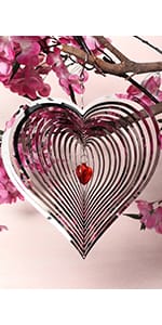 Wind Spinner Outdoor Metal Decorations，3D Red Heart Wind Spinners for Yard and Garden
