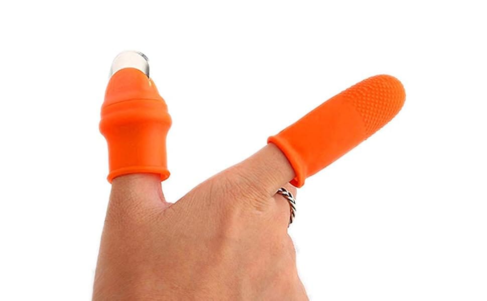 Tumb knife