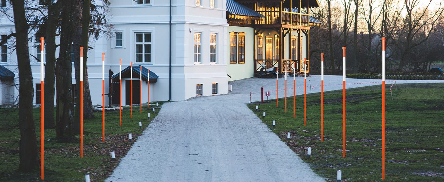 driveway markers